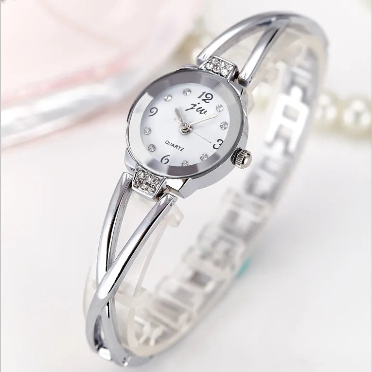 Montre Bracelet Femme – Élégante et Tendance