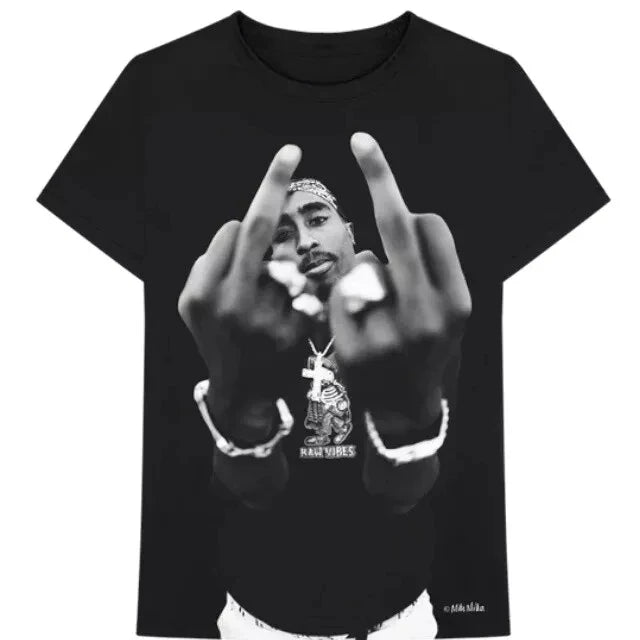 T-shirt Hip Hop Tupac-2pac Prière du doigt du milieu contre le monde d’été Nouveau T-shirt de mode rétro pour hommes et femmes