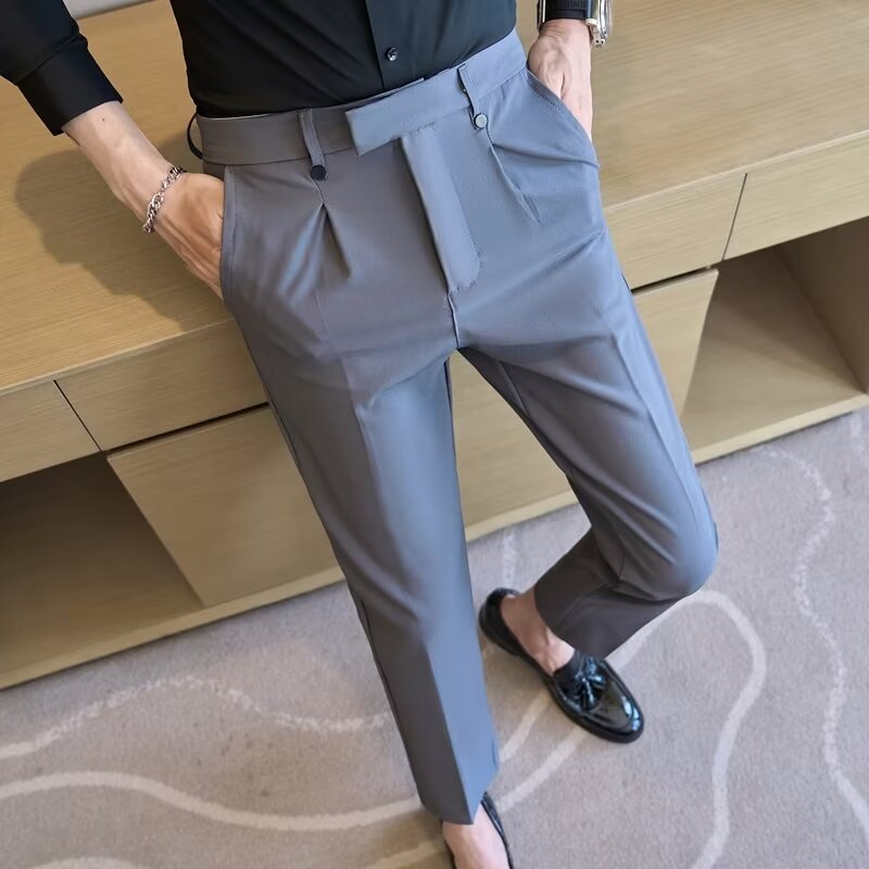 Pantalon droit à taille haute avec double pli, style costume décontracté