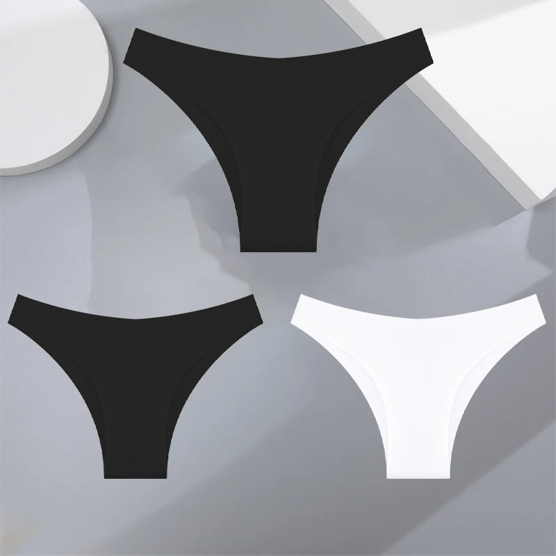 Pantalon de yoga taille haute pour femme — effet galbant, tissu respirant à pois, coupe slim courte avec poches, style évasé moderne et confortable.
