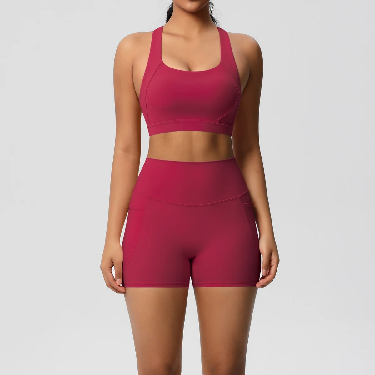 Ensemble Sport 2 pièces avec Poches – Tenue de Yoga Femme | Shorts de Sport & Brassière Croisée | Leggings de Gym