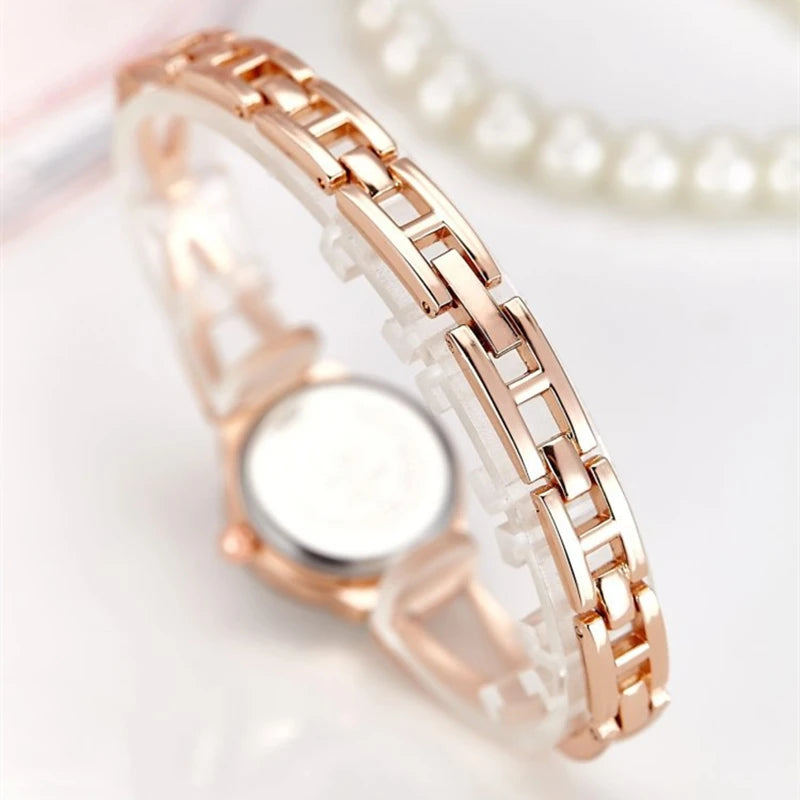 Montre Bracelet Femme – Élégante et Tendance
