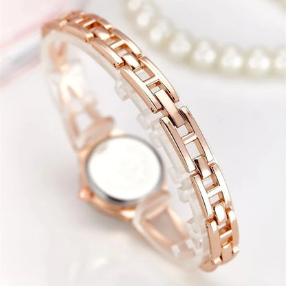 Montre Bracelet Femme – Élégante et Tendance