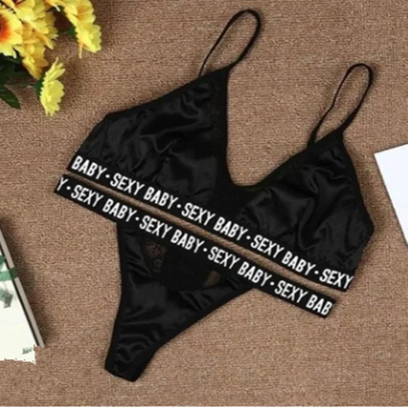 Ensemble Lingerie Femme Sexy – Soutien-gorge et Culotte – Bralette à Imprimé Lettre avec Détails en Dentelle