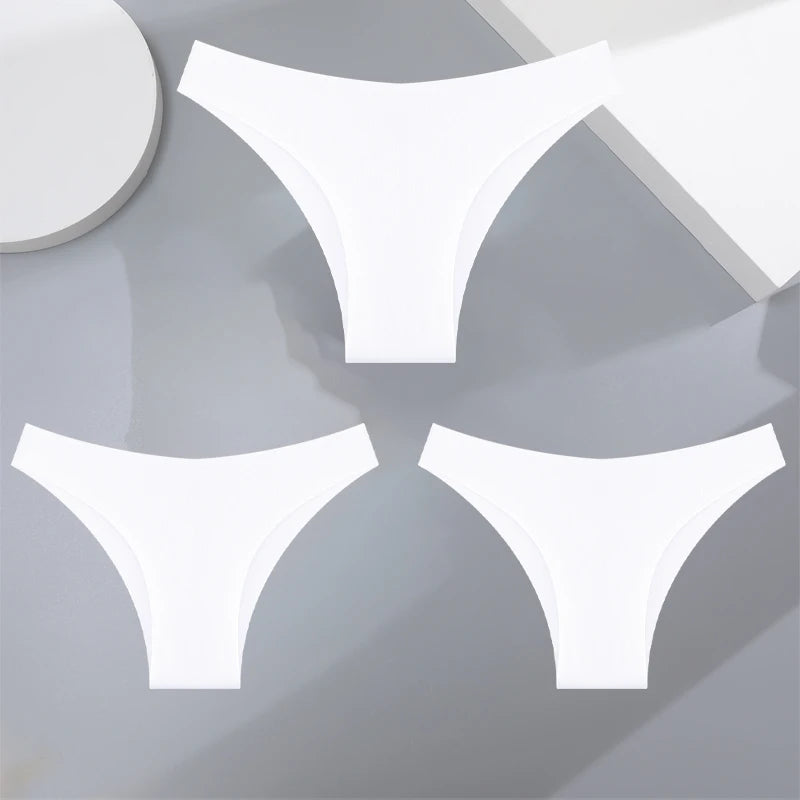 Pantalon de yoga taille haute pour femme — effet galbant, tissu respirant à pois, coupe slim courte avec poches, style évasé moderne et confortable.