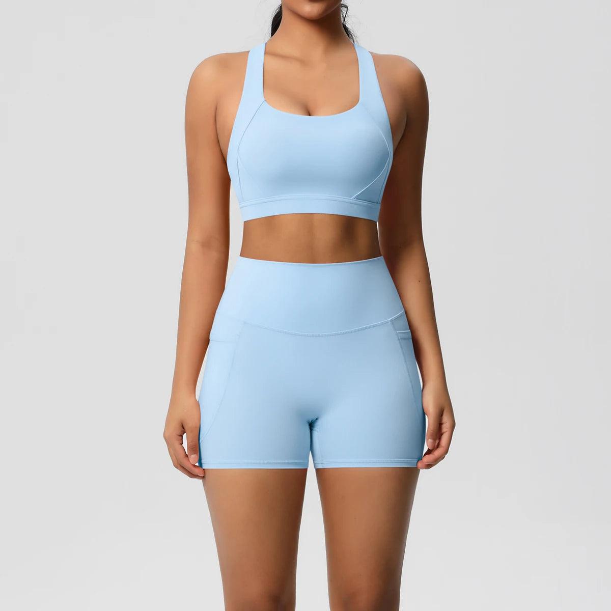 Ensemble Sport 2 pièces avec Poches – Tenue de Yoga Femme | Shorts de Sport & Brassière Croisée | Leggings de Gym