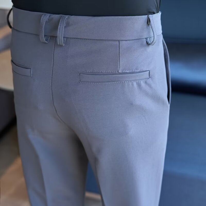 Pantalon droit à taille haute avec double pli, style costume décontracté